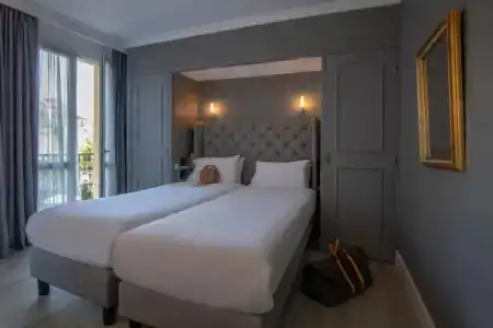 Golden Tulip Cannes De Paris - 156