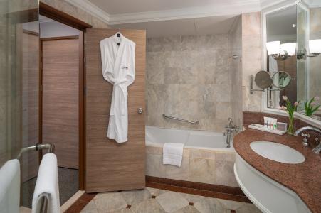 Swissotel Bangkok Ratchada - Sha Extra Plus - 8