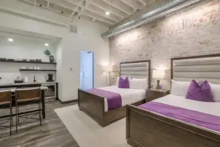 Studio 154 Luxury - 196