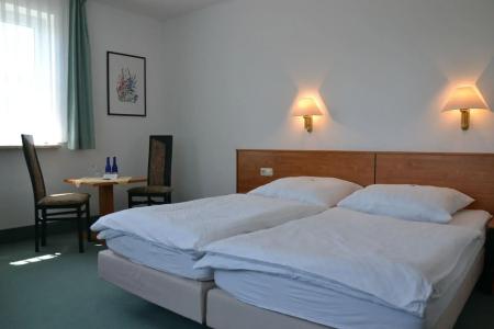 & Restaurant Bergfried - 2