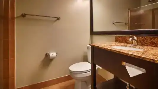 Best Western Plus Coastline Inn - 35