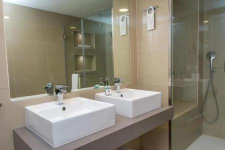 Pearly Grey Ocean Club & Suites - 28