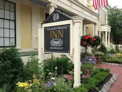 Mary Prentiss Inn - 0
