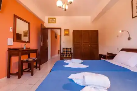 Poco Loco Bed & Breakfast - 32