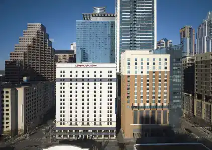 Hampton Inn & Suites Austin-Downtown/Convention Center - 27