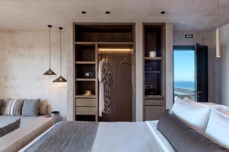 North Santorini - A Luxury Spa - 4