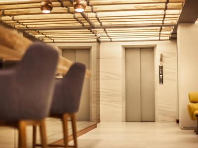 Metro Pratunam Boutique - 12