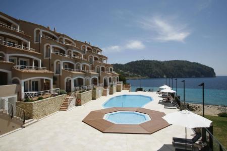 Bahia Camp de Mar Suites - 14