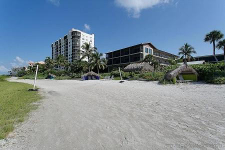 Caribbean Beach Club - 10