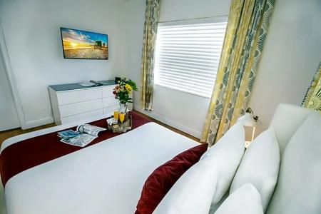 Beachside All Suites - 46