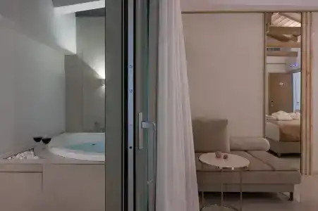 Mirabile Luxury Suites - 7