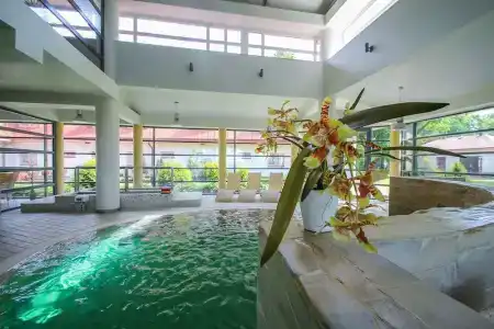 Saka Manor - 27