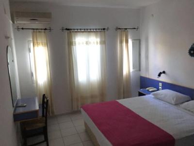 Omar & Suites - 1