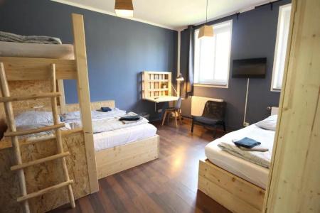 Blue Doors Hostel Ktv - 46