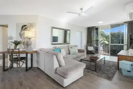 Noosa Tropicana - 152