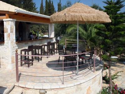 Mikros Paradisos - 4