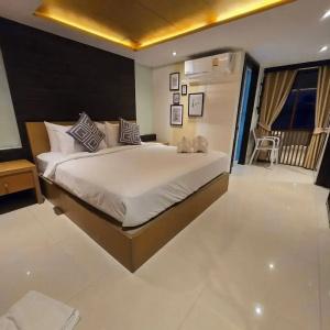Tt Naiyang Beach Phuket - 46
