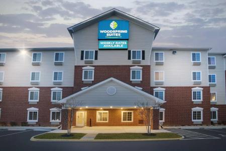 WoodSpring Suites - 33