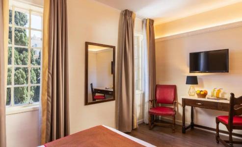 Ymca Three Arches - 84