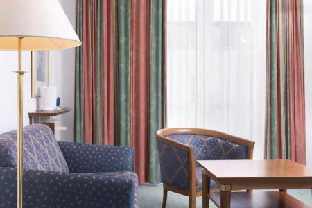 Ramada by Wyndham Weimar - 37