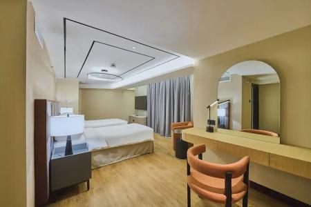 Ramada and Suites by Wyndham Dubai JBR - 57