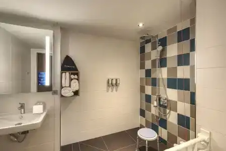 Hampton by Hilton Düsseldorf City Centre - 57