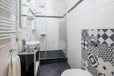 Best Western Plus Celebrity Suites - 65