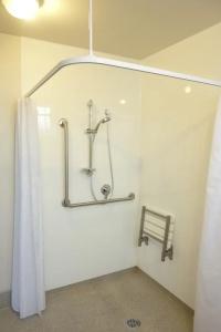 Colonial Inn - 67