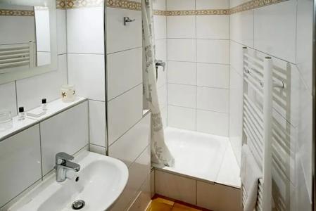 Barcelona Bed & Breakfast - 22