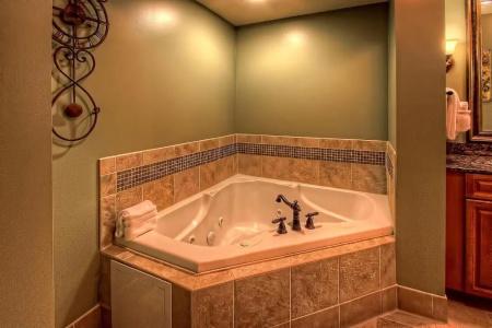 RiverStone Resort & Spa - 332