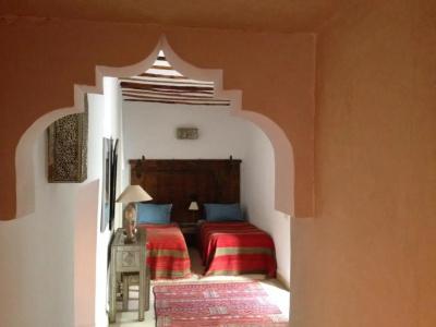 Riad Timila - 28