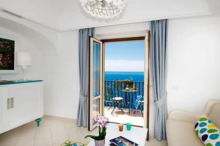 Eden Roc Suites - 207