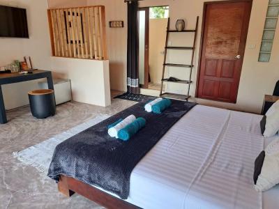 Laura Guest House Samui - 50