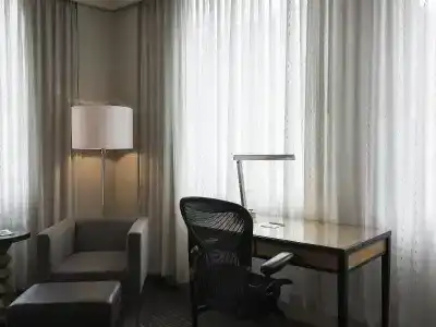 Renaissance New Orleans Arts Warehouse District - 41