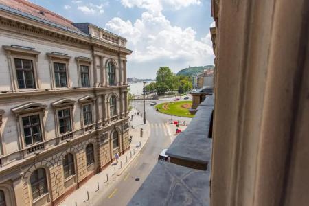 Budapest Best - 52