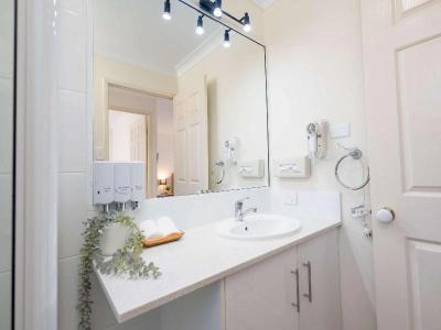 Best Western Tuscany on Tor Motor Inn - 54