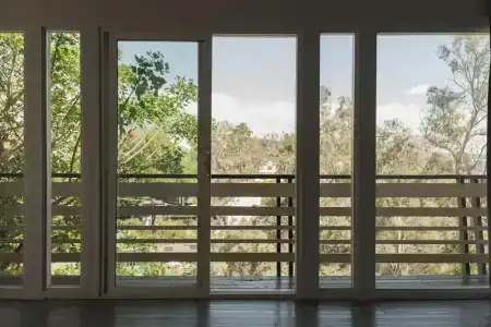 Hollywood Hills - 66