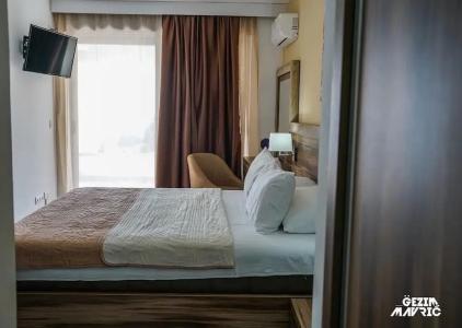 & Beach Club Mediterraneo Liman - 31