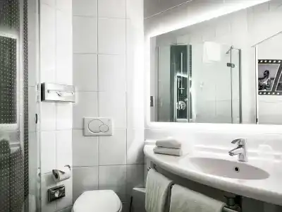ibis Locarno - 8