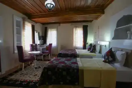 Bacchus Pension - 24
