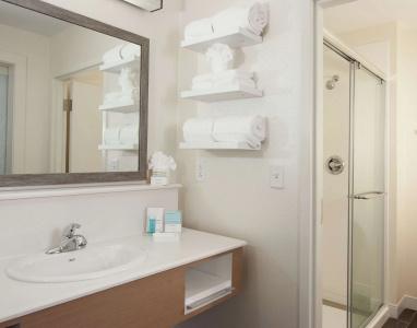 Hampton Inn & Suites by Hilton-Washington Rd - 7