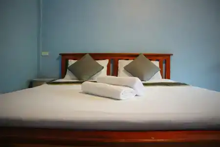 Marina hut guest house - 0