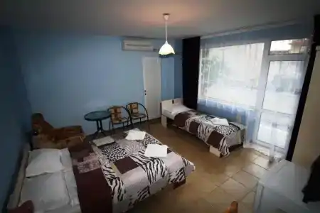 Zoya Guest House - 38