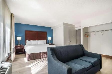 Comfort Inn Charlotte Airport Uptown - 73