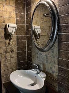 Elena Guesthouse - 81