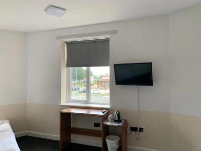 Trivelles - Manchester - Cross Lane - 56