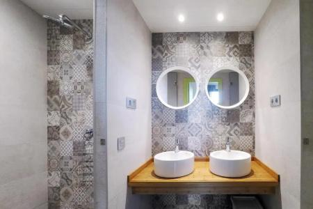 Meeting Point Hostels - 27