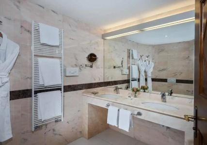 Villa Orselina - Small Luxury - 45