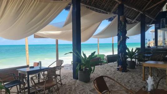 Garden Beach Bungalows - 20