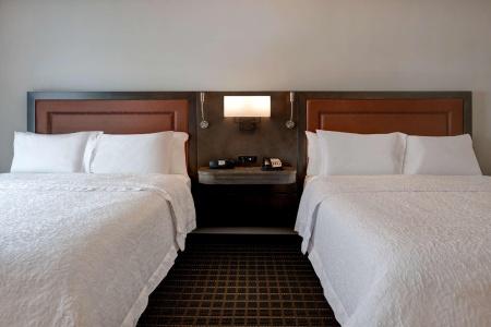 Hampton Inn & Suites-Downtown-Riverplace - 64